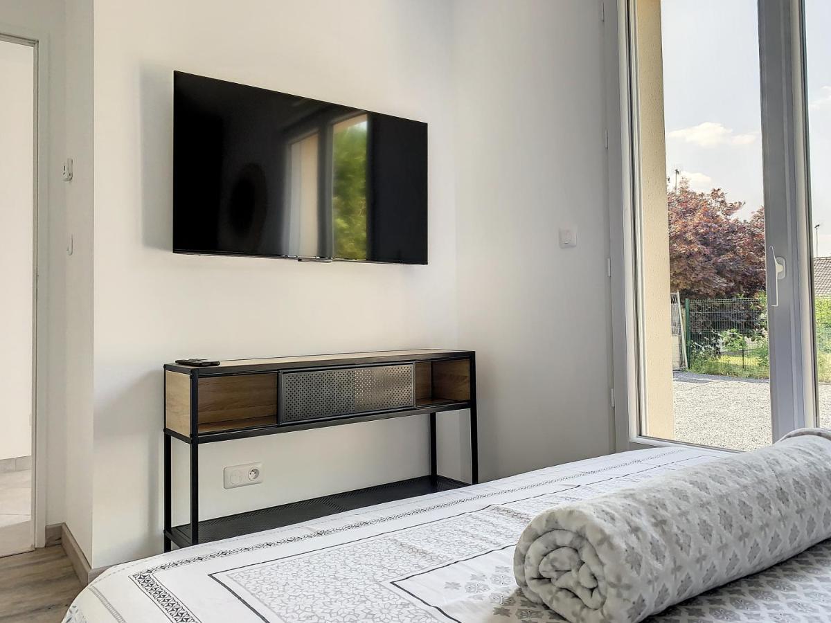 Chambre Serenite Dans Maison Au Calme Compiegne Luaran gambar