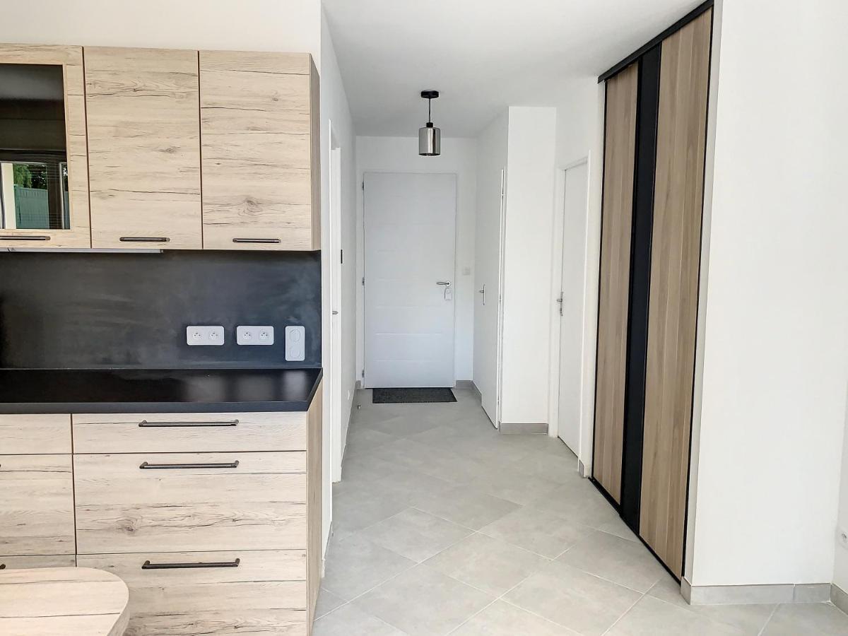 Chambre Serenite Dans Maison Au Calme Compiegne Luaran gambar