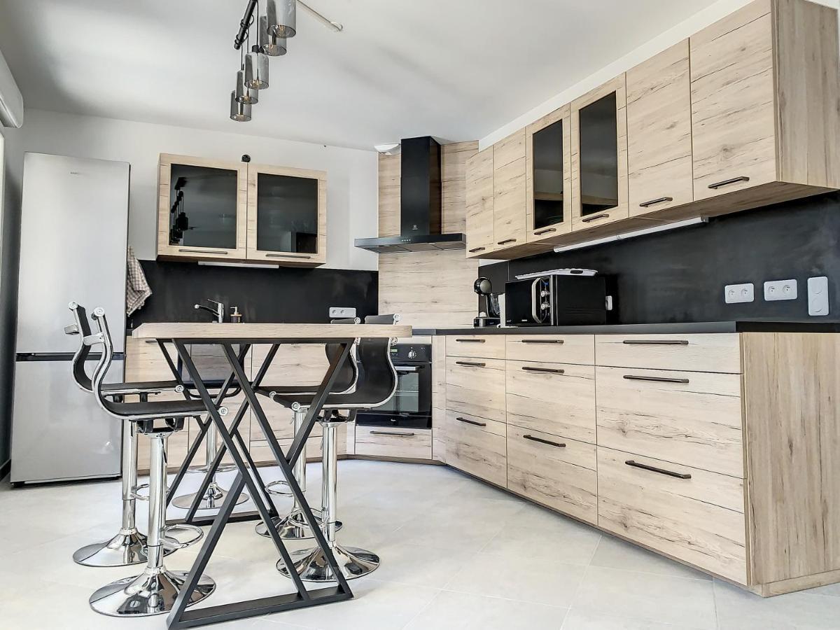 Chambre Serenite Dans Maison Au Calme Compiegne Luaran gambar